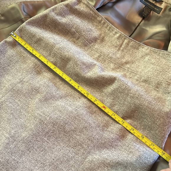 Banana Republic Business Skirt Suit Tan - Picture 6 of 6